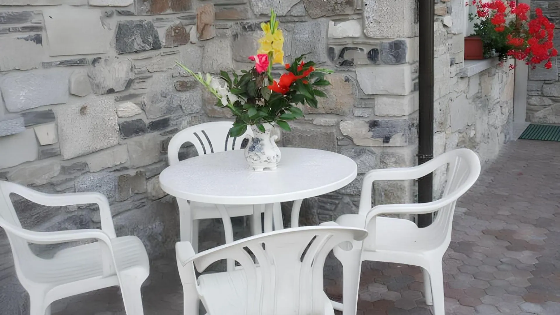 Cosy Apartment With Panoramic View In Livo 70 M² Terrace  Livo (Lombardy)